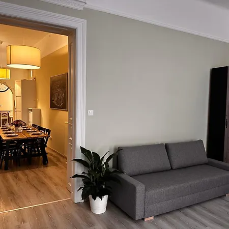 Spacious And Stylish Jokai * Budapeszt