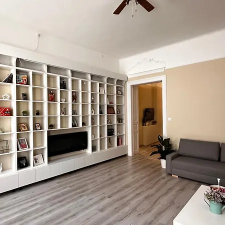 Apartament Spacious And Stylish Jokai *